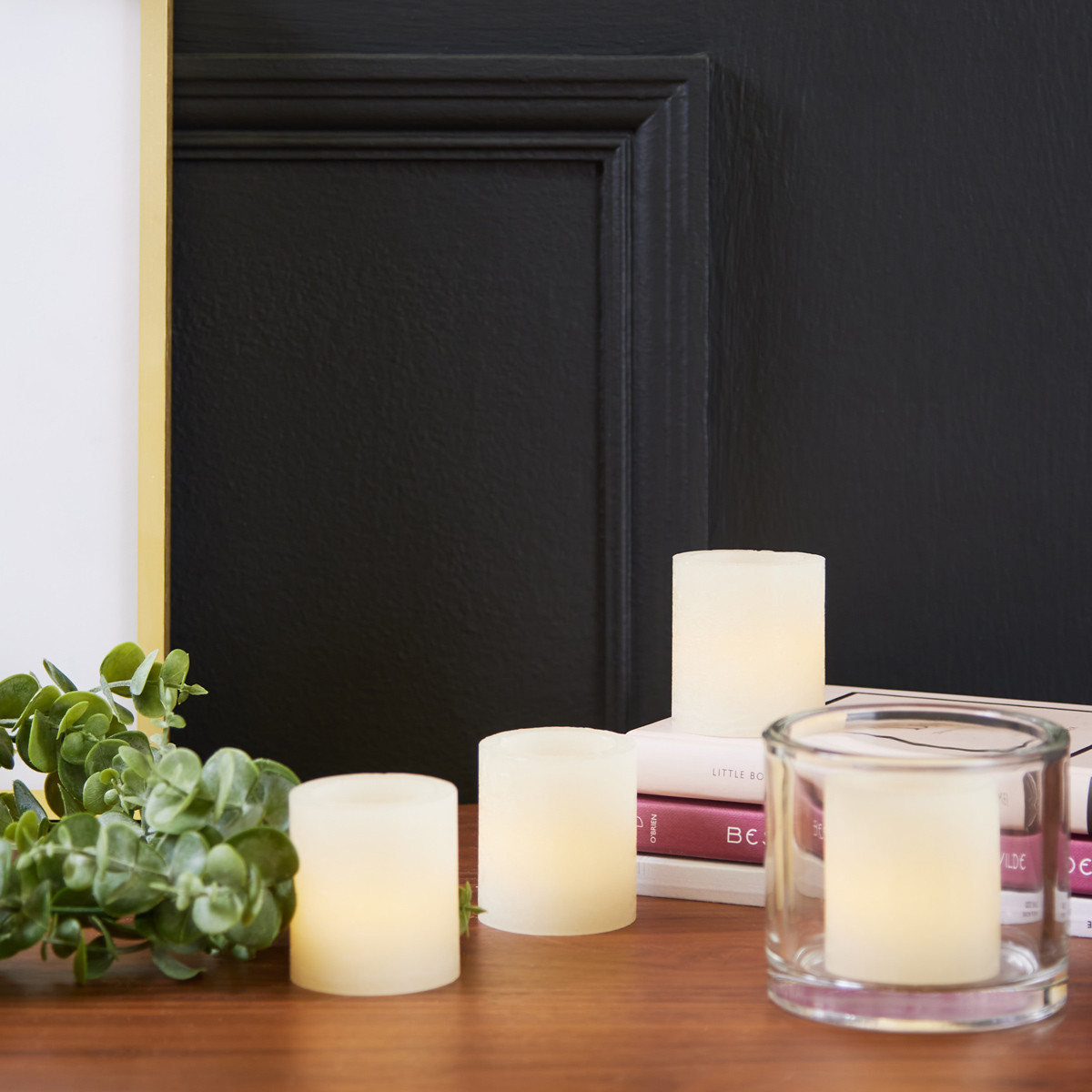 Set of 4 wax LED candles