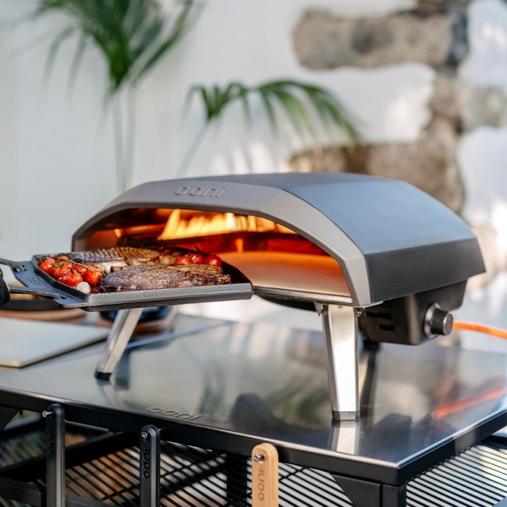 outdoor gas-powered pizza oven made