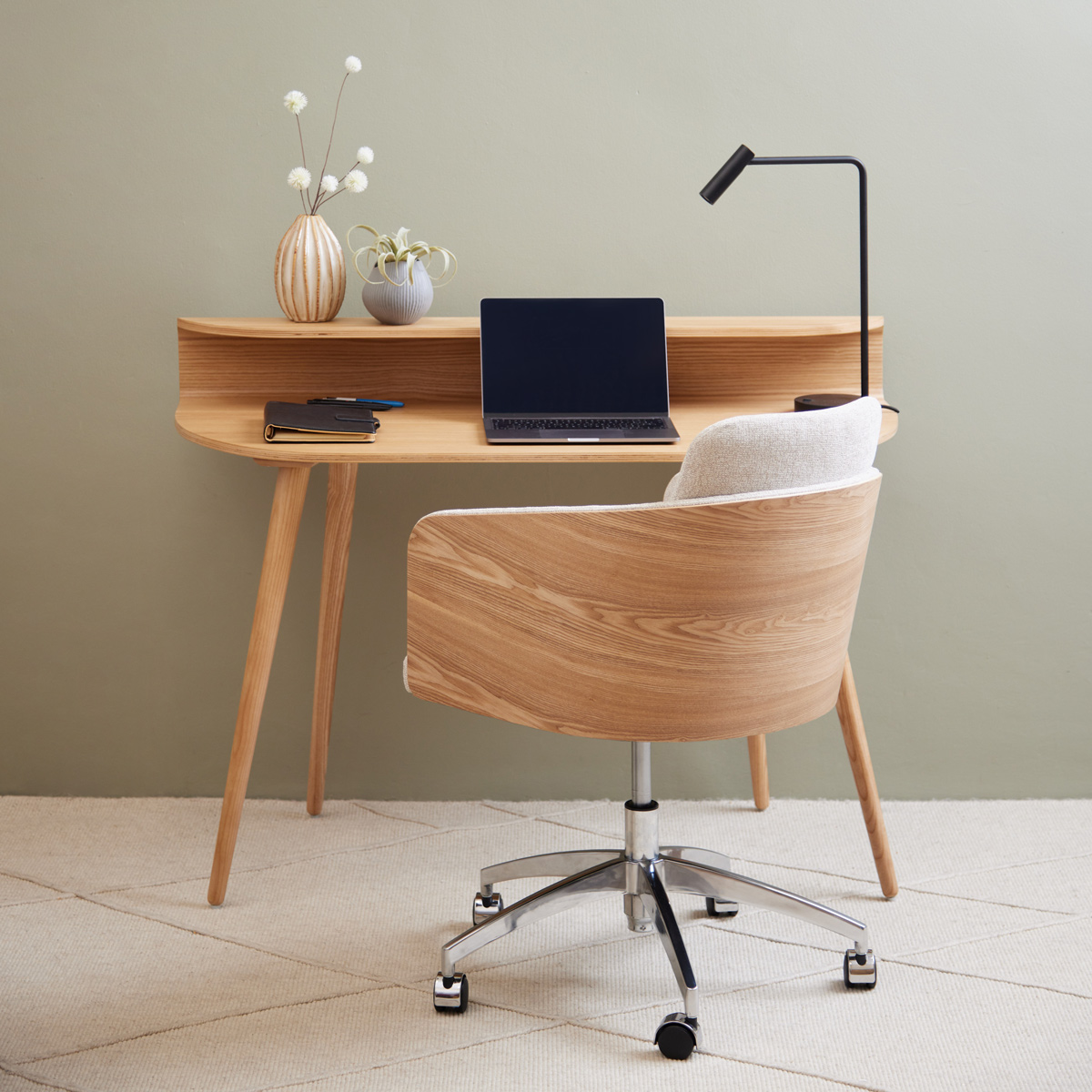 Valmont Semi-Circle Ask Desk
