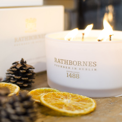 Rathbornes Cedar Cloves & Ambergris Luxury Candle