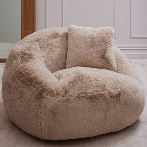 Ruffle Lounge Chair