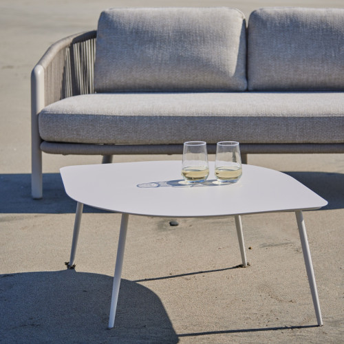 Leaf Latte Outdoor Coffee Table