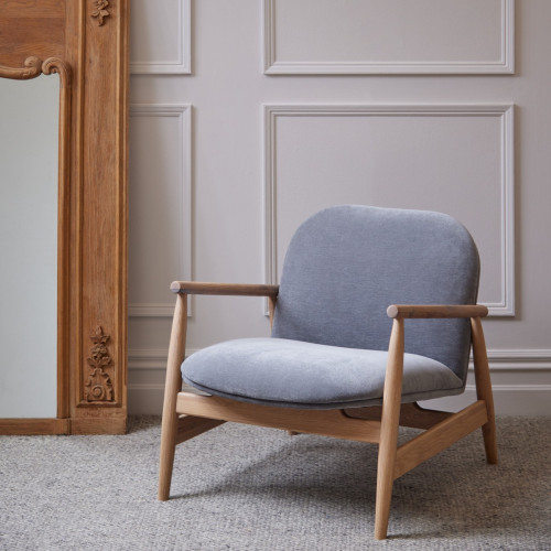 Noir Lounge Chair