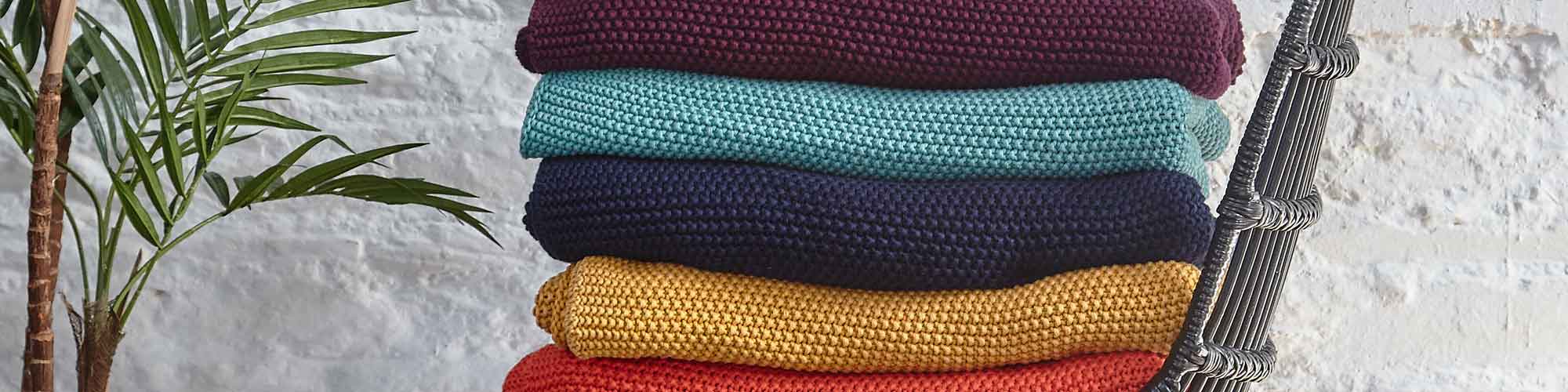Cushions & Throws Cushions & Throws